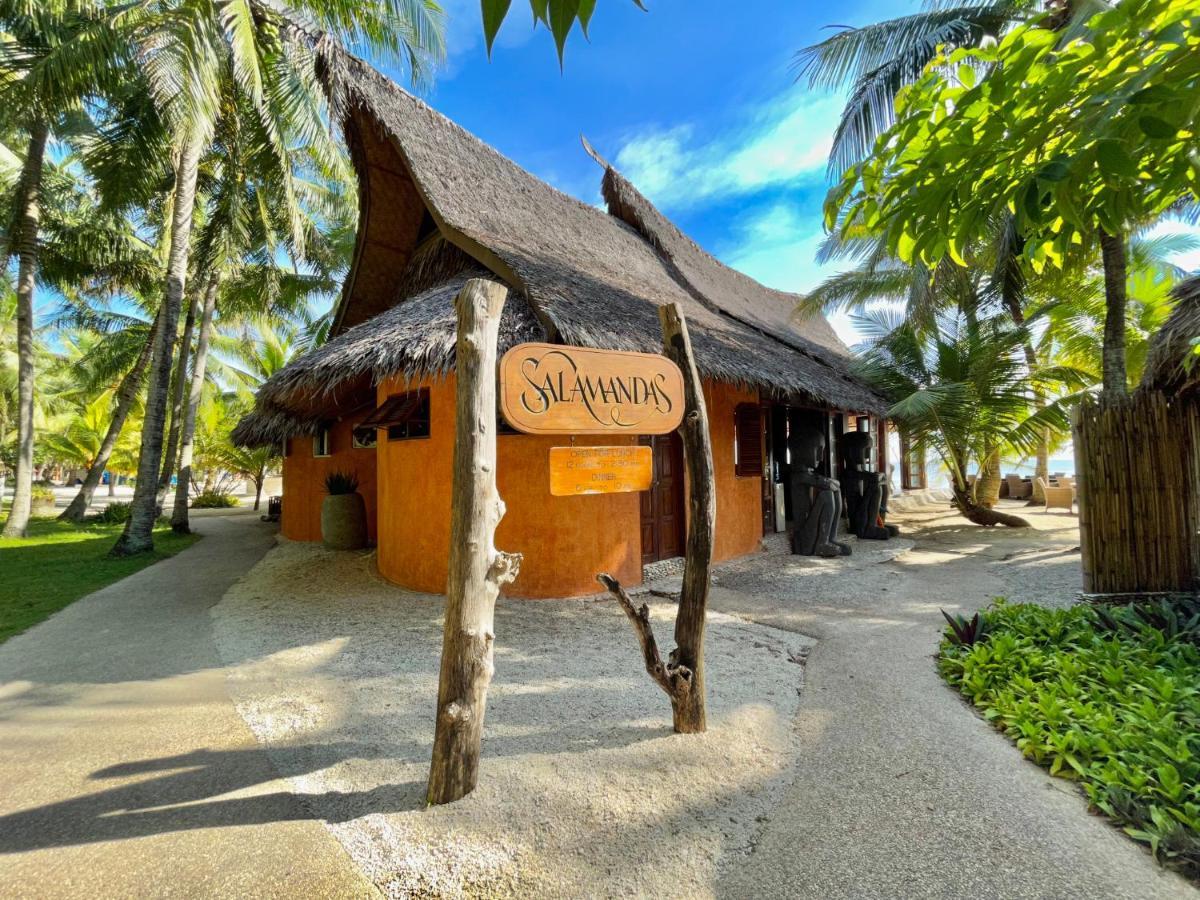 Coco Grove Beach Resort, Siquijor Island Dış mekan fotoğraf A restaurant in the island