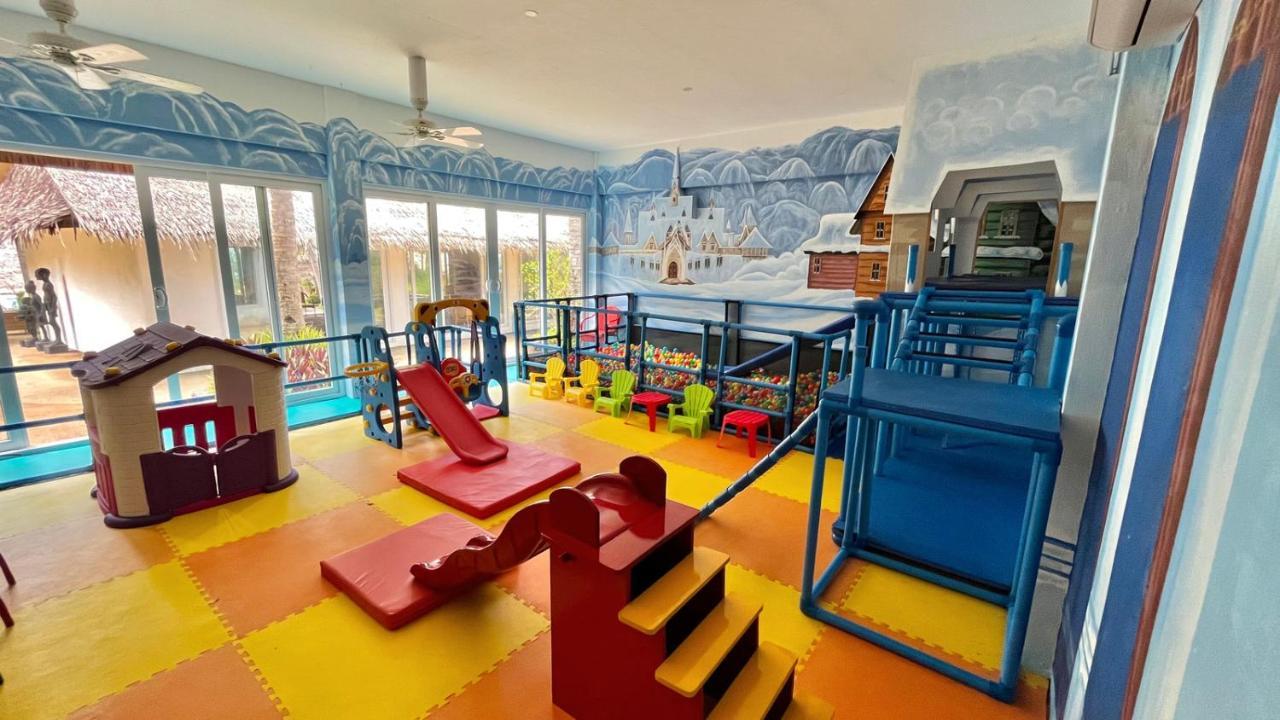Coco Grove Beach Resort, Siquijor Island Dış mekan fotoğraf An indoor playground in Thailand