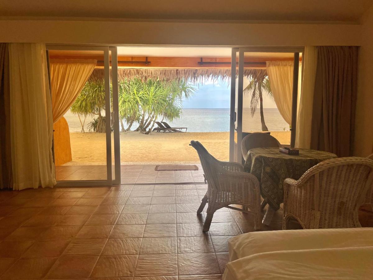 Coco Grove Beach Resort, Siquijor Island Dış mekan fotoğraf Beach villa interior