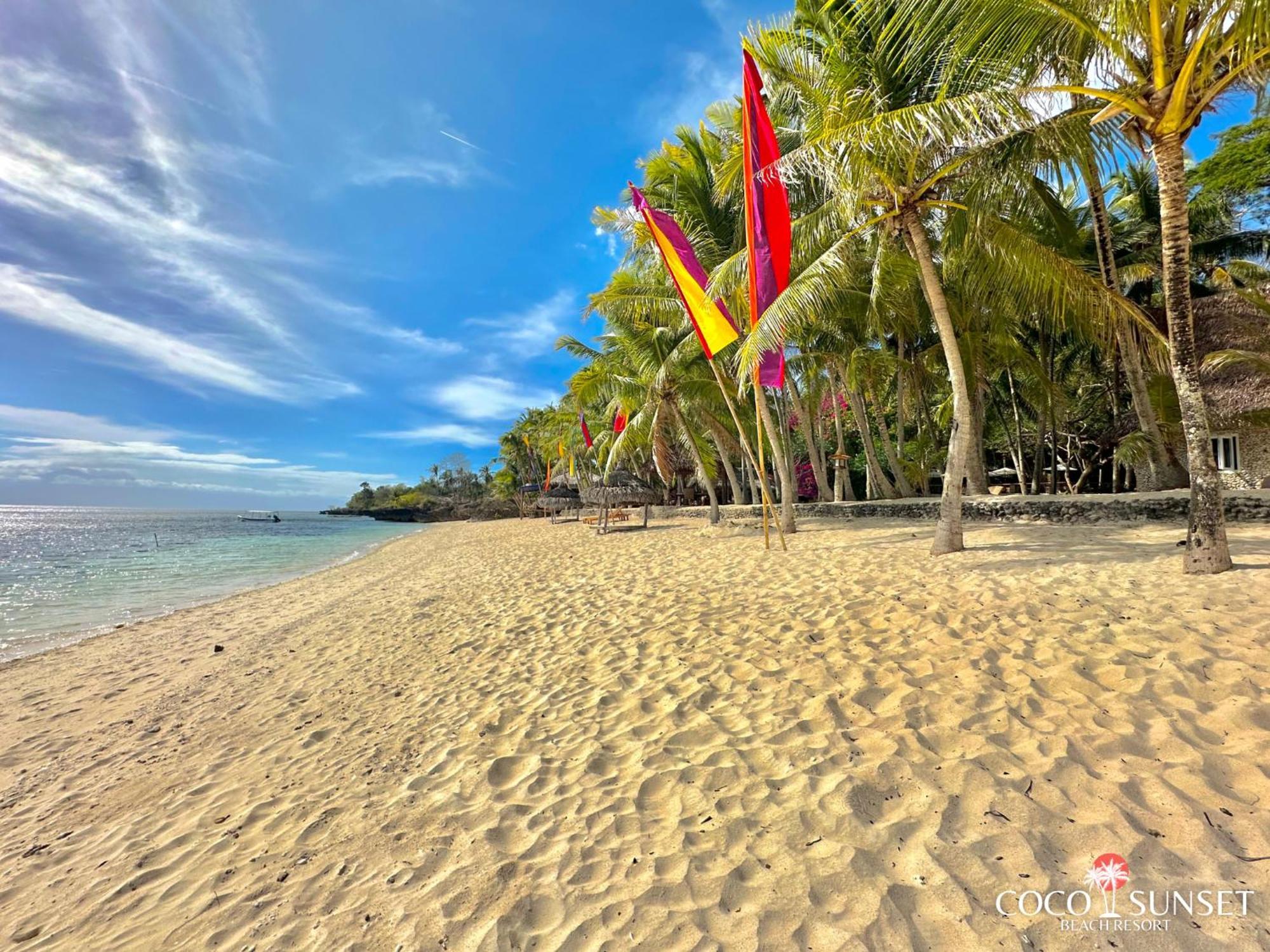 Coco Grove Beach Resort, Siquijor Island Dış mekan fotoğraf Beach at Coco Sunset Resort
